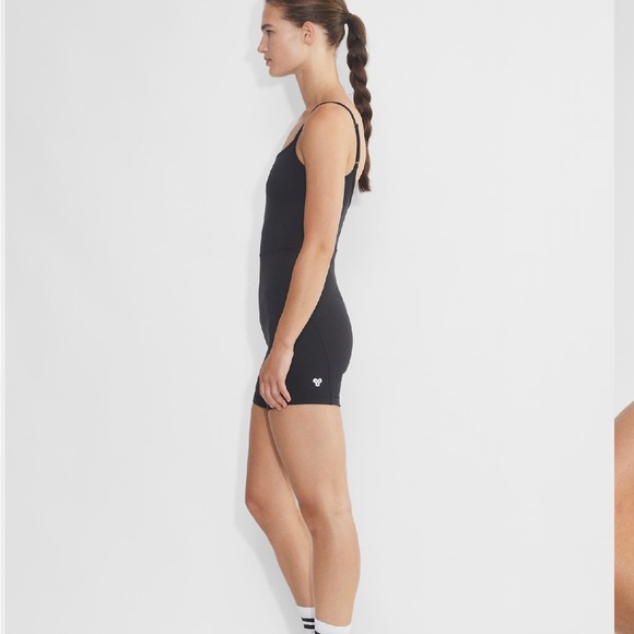 ARITZIA Golden LIFE Divinity 5" Romper Sz XS Excercise Outdoor Preppy Casual - Picture 2 of 15